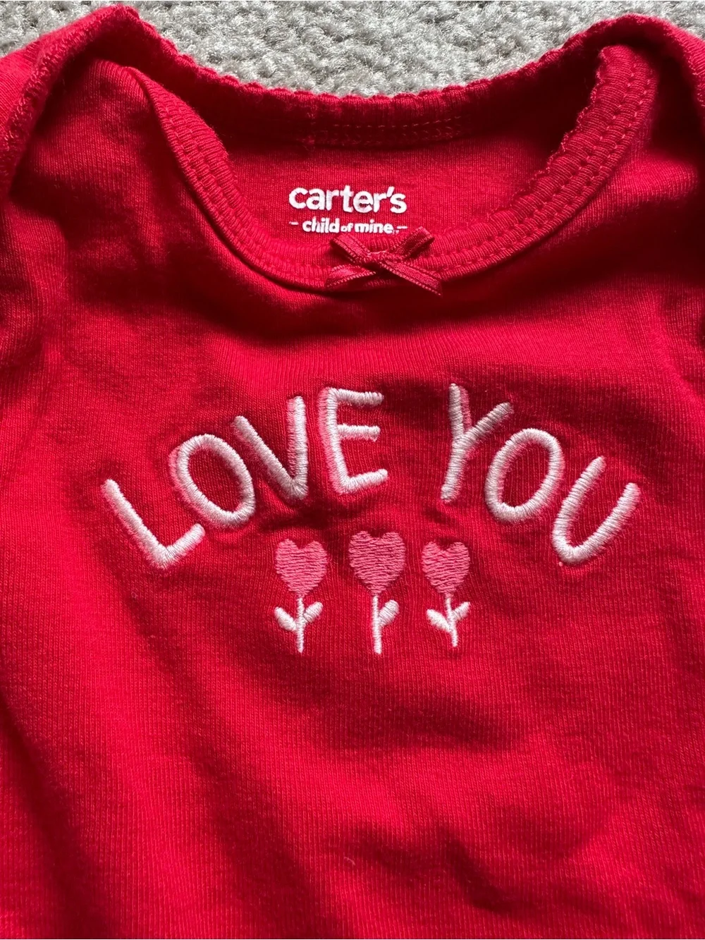Carter’s and Cat & Jack 4 piece baby girl Valentine’s Day clothing lot 6-9 month